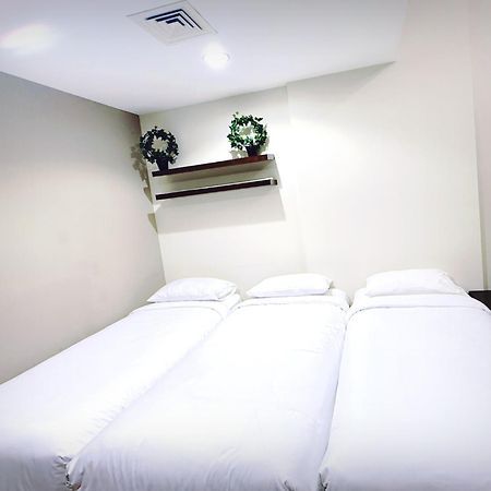 Alraef Luxury Apartments ดูไบ ภายนอก รูปภาพ
