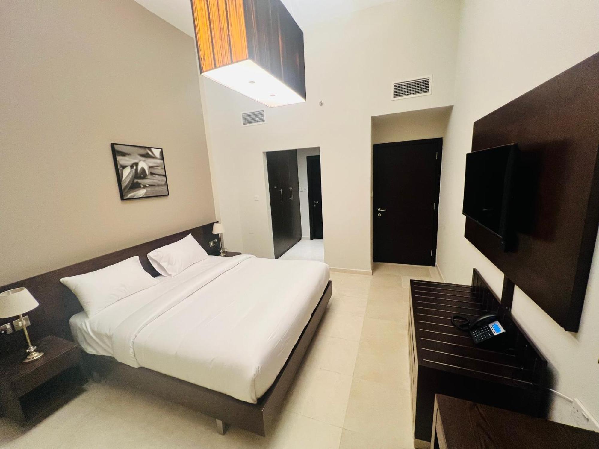 Alraef Luxury Apartments ดูไบ ภายนอก รูปภาพ