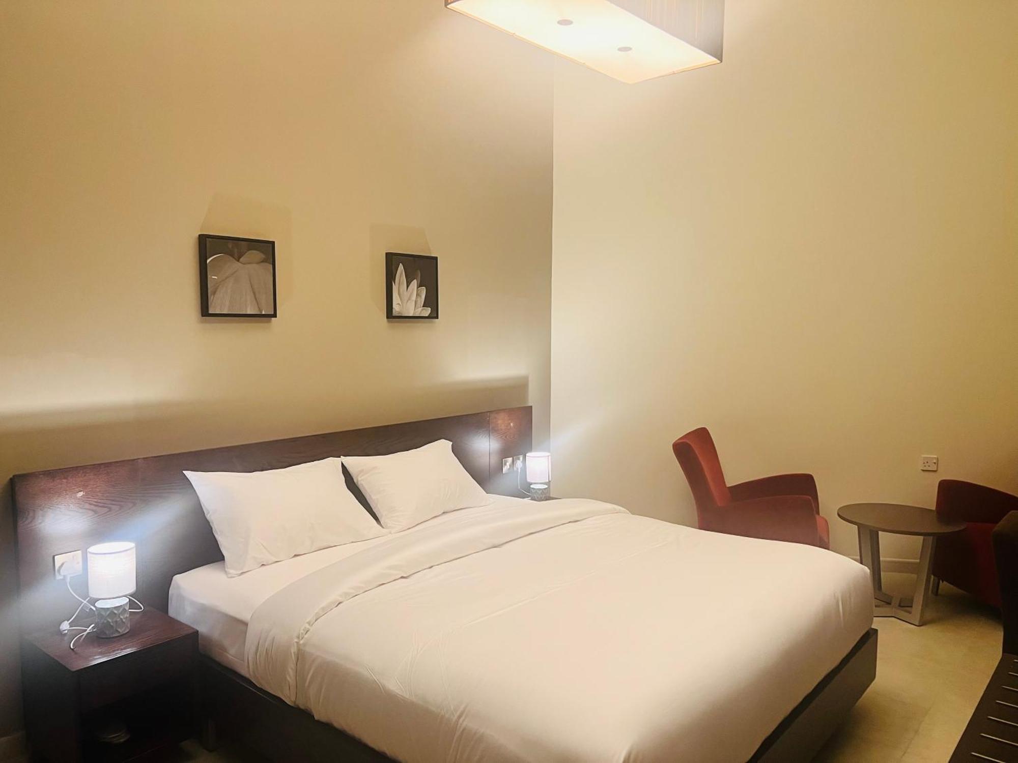 Alraef Luxury Apartments ดูไบ ภายนอก รูปภาพ