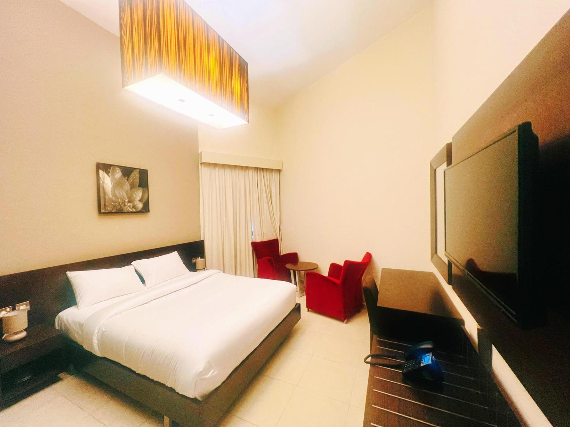 Alraef Luxury Apartments ดูไบ ภายนอก รูปภาพ
